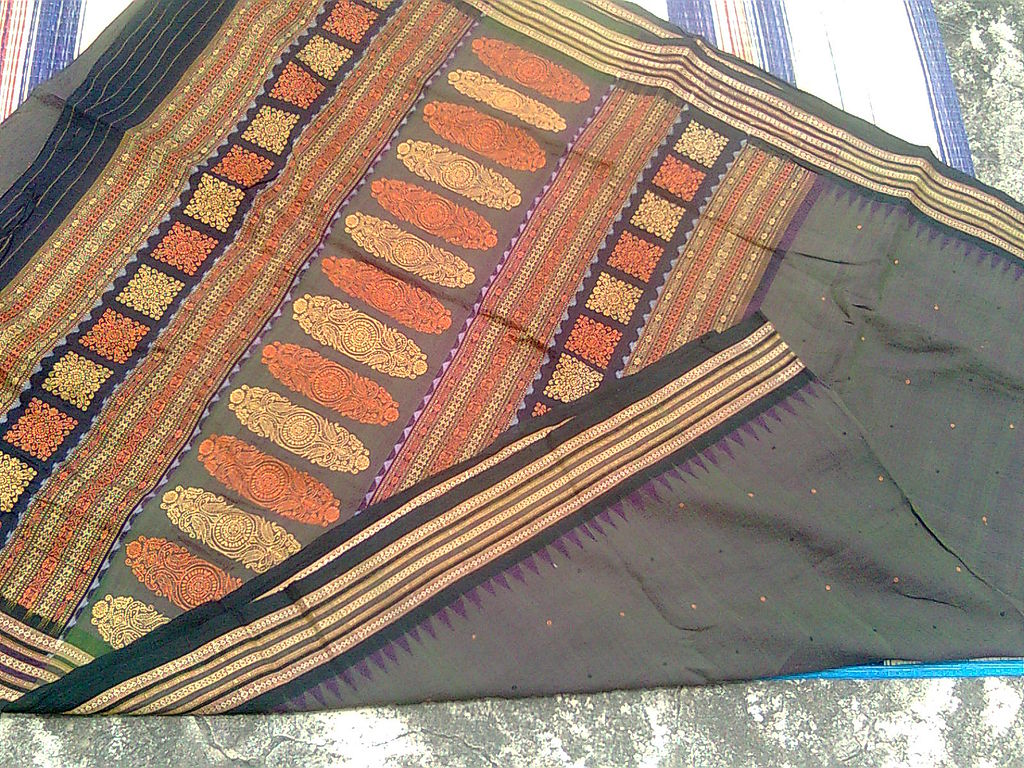  Handlooms & Surface