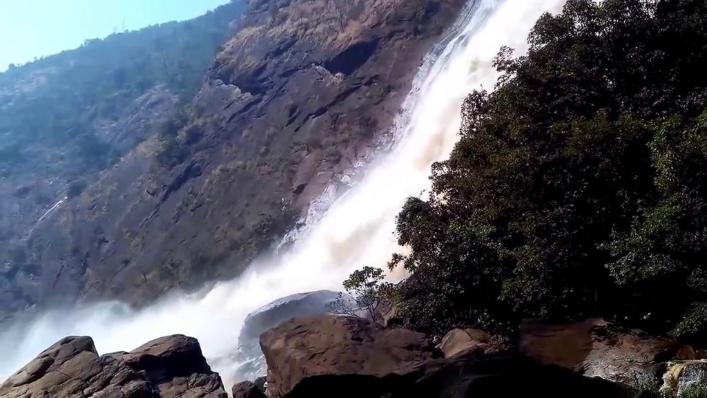Rani Duduma Waterfalls: Rich Nature Troves & Home to the Bonda Tribe