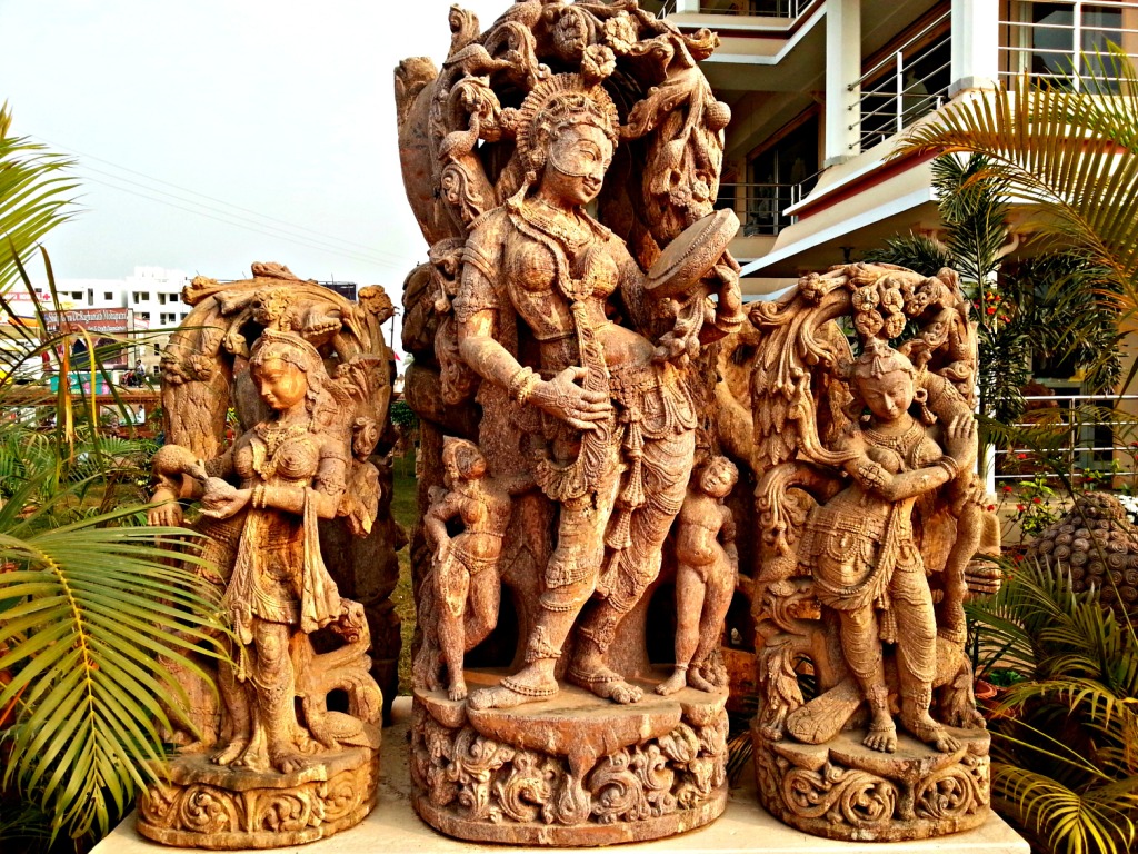 Raghunath Mohapatra : A Doyen of Incredible Stone Sculpture