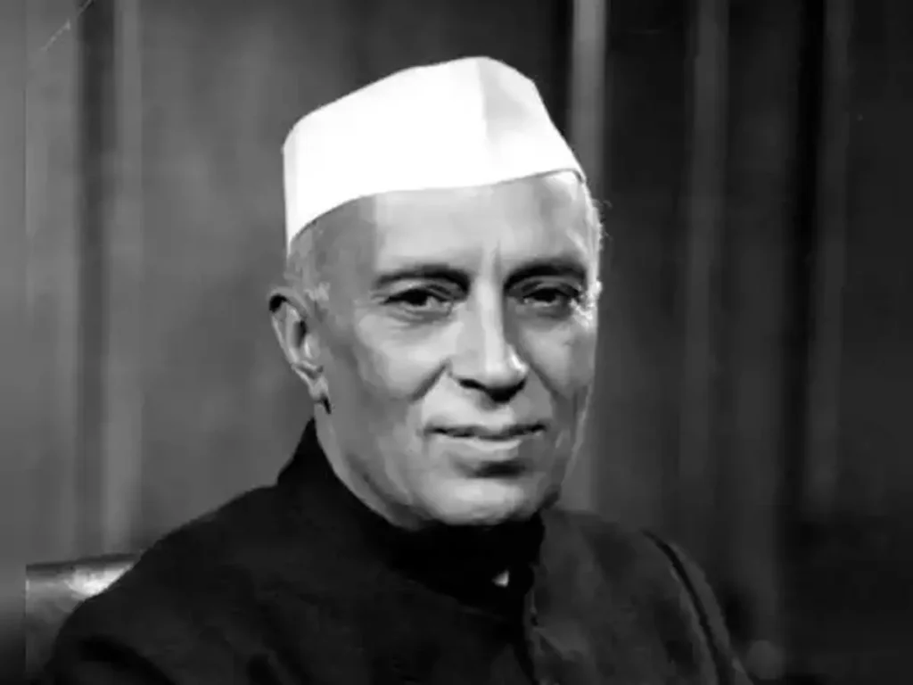  Nehru's Vision: Uniting a Divided Nation
